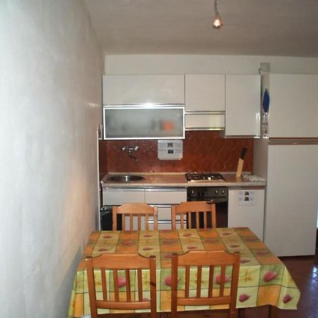 Nice Apartments In Waterfront Villa In Bosa Porto Alabe Tresnuraghes Luaran gambar