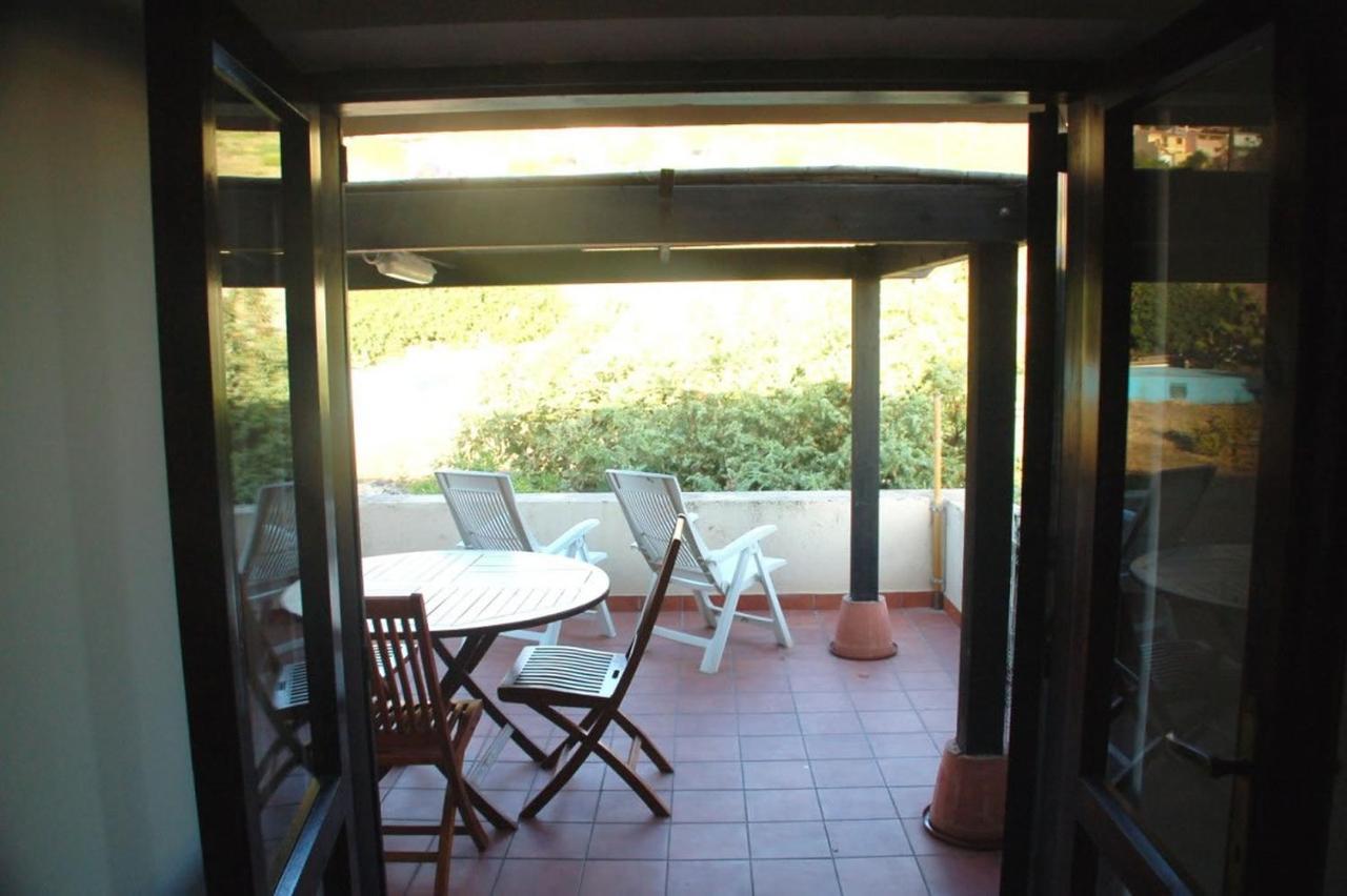 Nice Apartments In Waterfront Villa In Bosa Porto Alabe Tresnuraghes Luaran gambar
